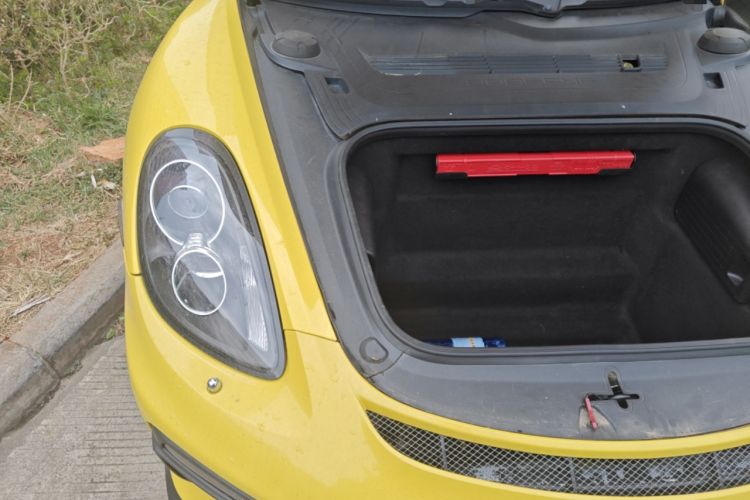 Used Porsche Cayman 2013 Cayman 2.7L Engine Bay Right