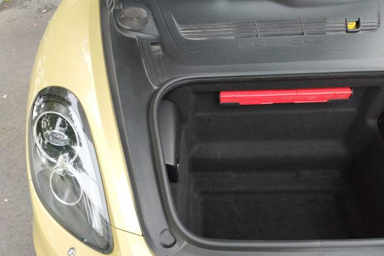 Used Porsche Cayman 2013 Cayman 2.7L Engine Bay Right