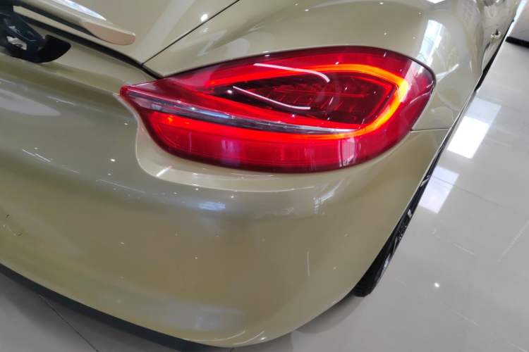 Used Porsche Cayman 2013 Cayman 2.7L Exterior 6
