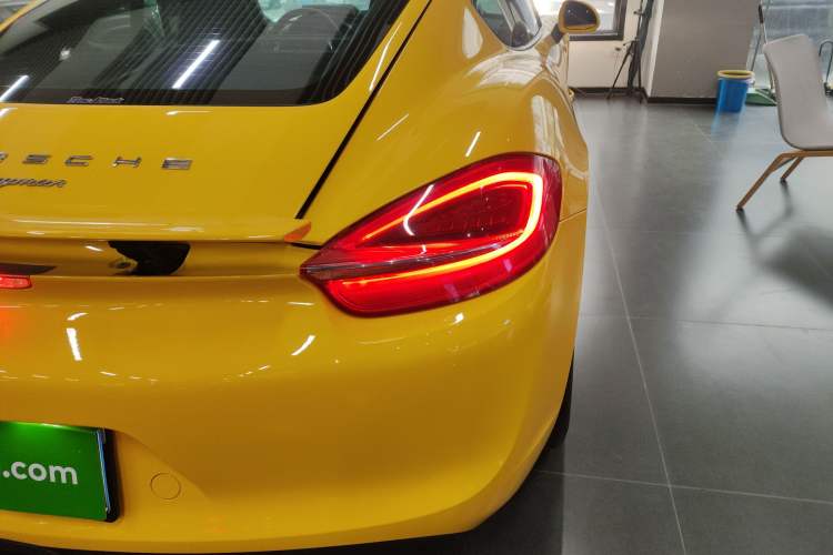 Used Porsche Cayman 2013 Cayman 2.7L Exterior 6