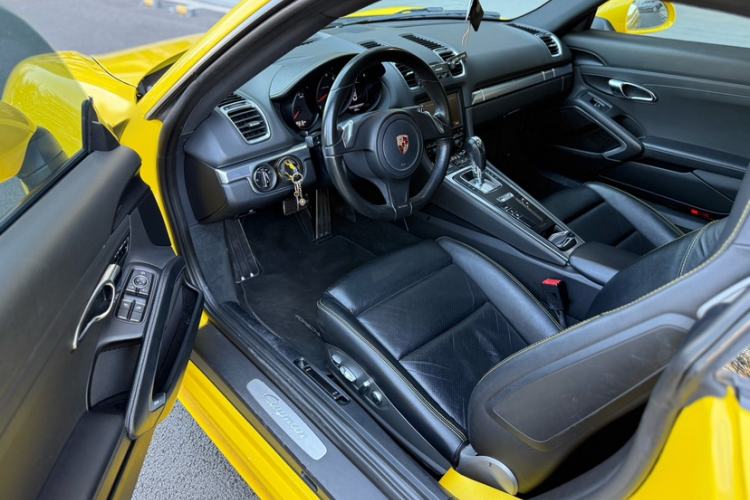 Used Porsche Cayman 2013 Cayman 2.7L Interior 4