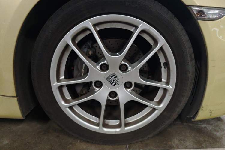 Used Porsche Cayman 2013 Cayman 2.7L Right Front Wheel Hub