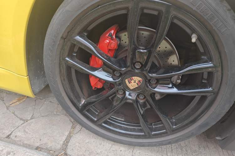 Used Porsche Cayman 2013 Cayman 2.7L Right Front Wheel Hub