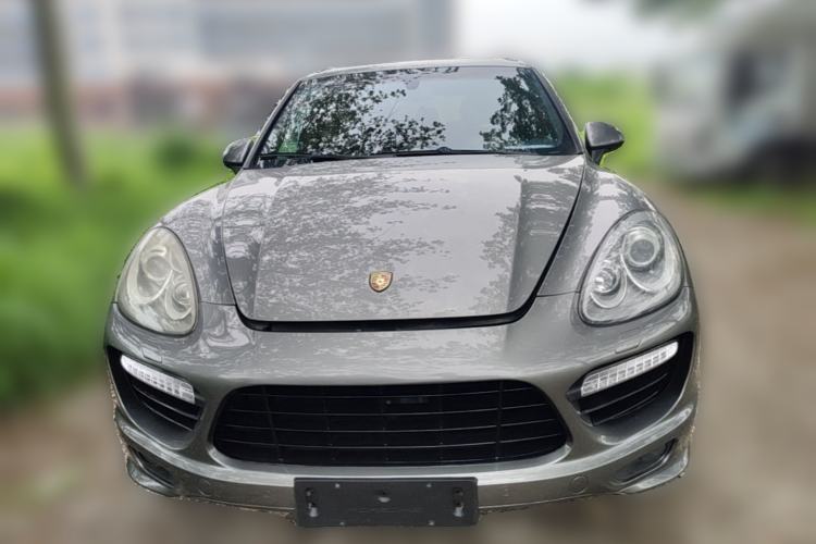 Used Porsche Cayman  Front