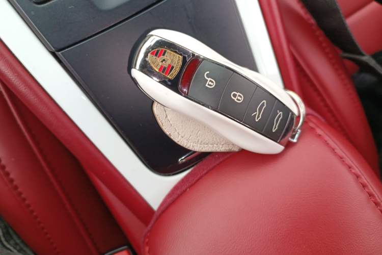 Used Porsche Cayman 2014 Cayman GTS 3.4L Vehicle Key