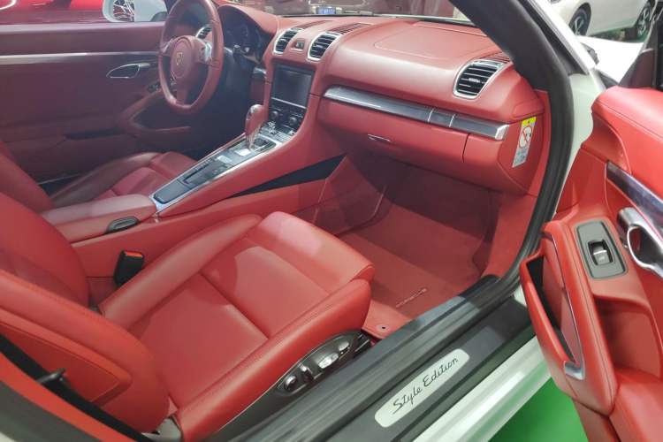 Used Porsche Cayman 2015 Cayman Style Edition 2.7L Interior 4