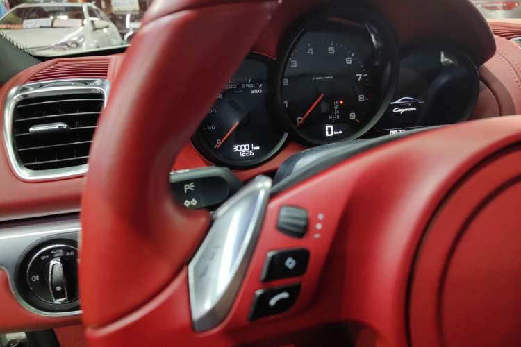 Used Porsche Cayman 2015 Cayman Style Edition 2.7L Odometer Close Up