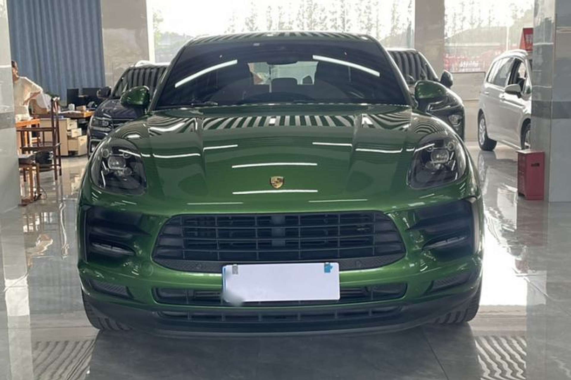 Used Porsche Macan 2018 Macan 2.0T Exterior 4
