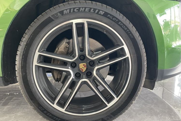 Used Porsche Macan 2018 Macan 2.0T Exterior 8