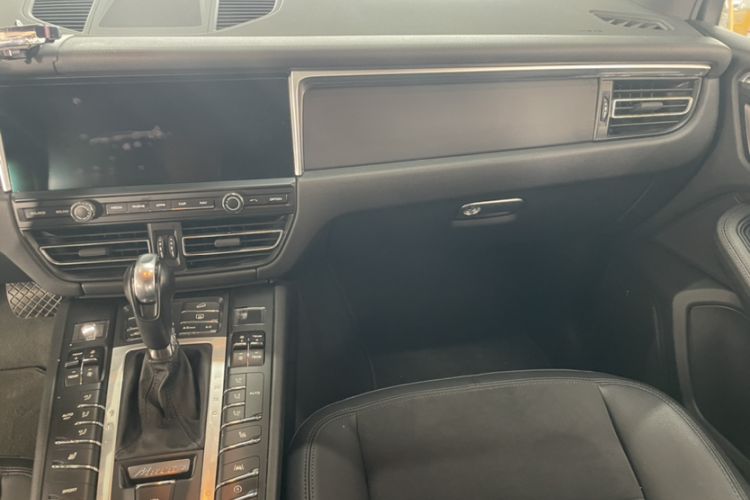 Used Porsche Macan 2018 Macan 2.0T Interior 5