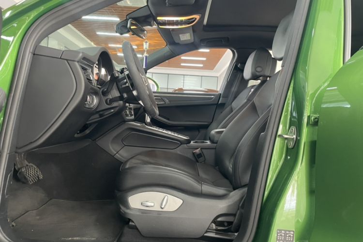 Used Porsche Macan 2018 Macan 2.0T Interior 6