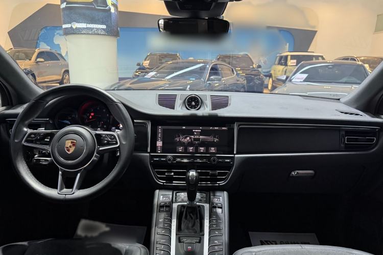 Used Porsche Macan 2020 Macan 2.0T Interior 1