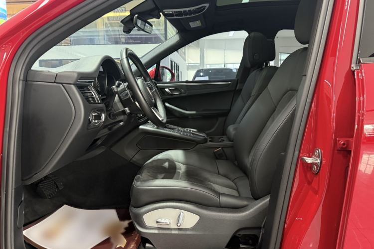 Used Porsche Macan 2020 Macan 2.0T Interior 3