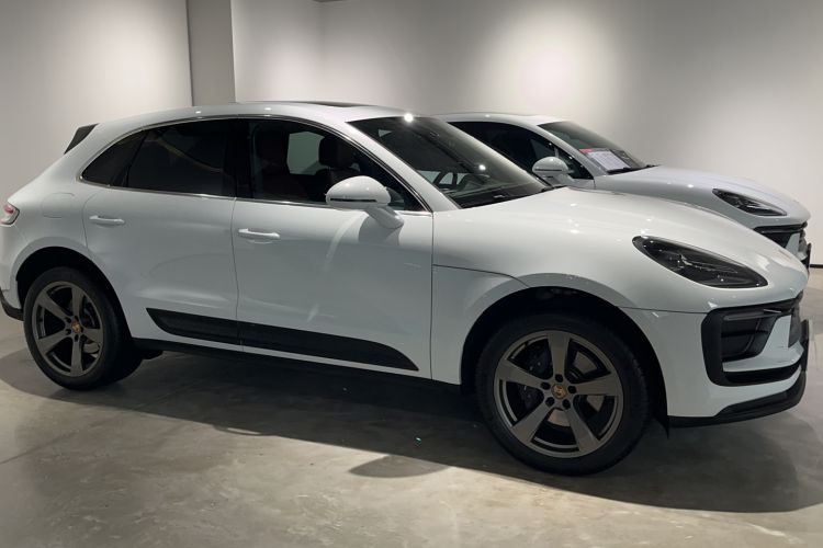 Used Porsche Macan 2024 Macan 2.0T Exterior 2