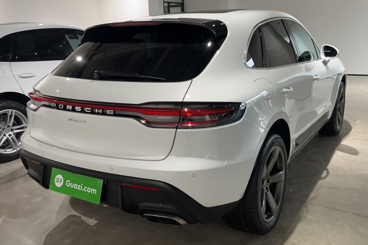 Used Porsche Macan 2024 Macan 2.0T Exterior 3