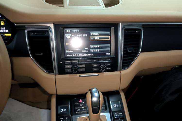 Used Porsche Macan 2014 Macan 2.0T Audio And AC Panel