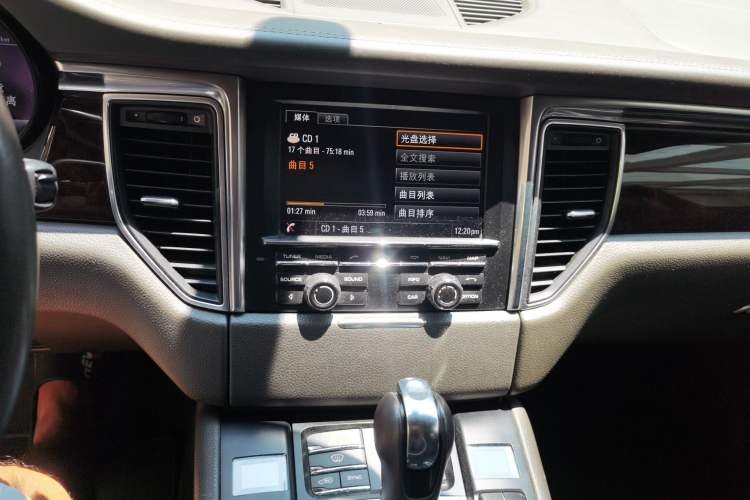Used Porsche Macan 2014 Macan Turbo 3.6T Audio And AC Panel
