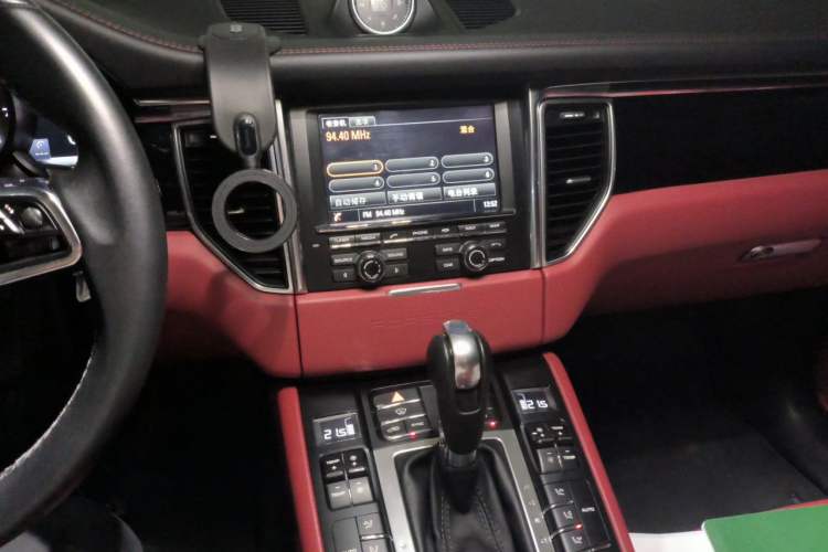 Used Porsche Macan 2014 Macan S 3.0T Audio And AC Panel
