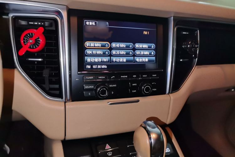 Used Porsche Macan 2014 Macan 2.0T Audio And AC Panel