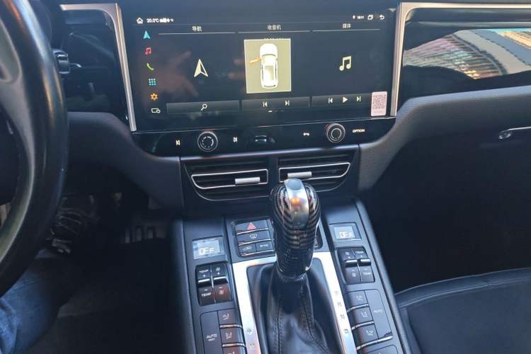 Used Porsche Macan 2014 Macan S 3.0T Audio And AC Panel