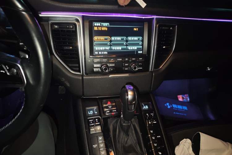 Used Porsche Macan 2014 Macan 2.0T Audio And AC Panel