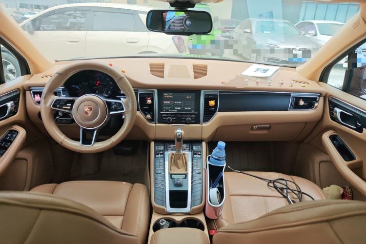 Used Porsche Macan 2014 Macan 2.0T Center Console