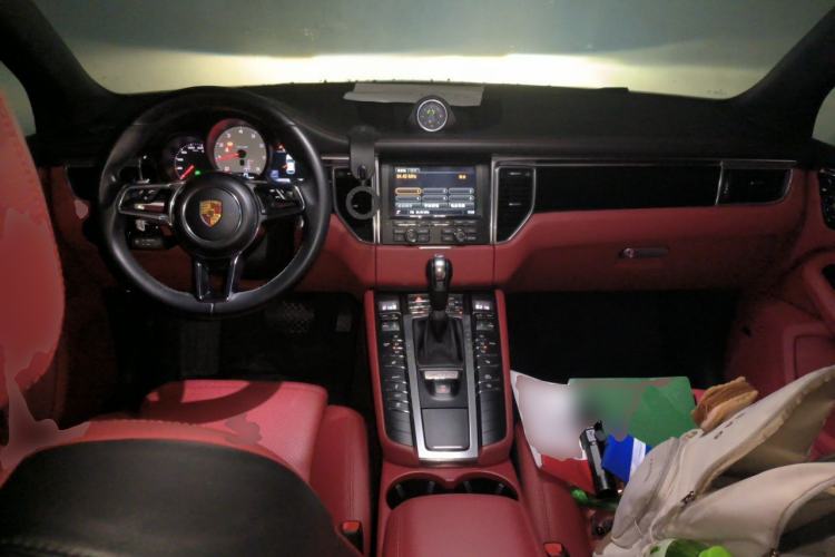 Used Porsche Macan 2014 Macan S 3.0T Center Console