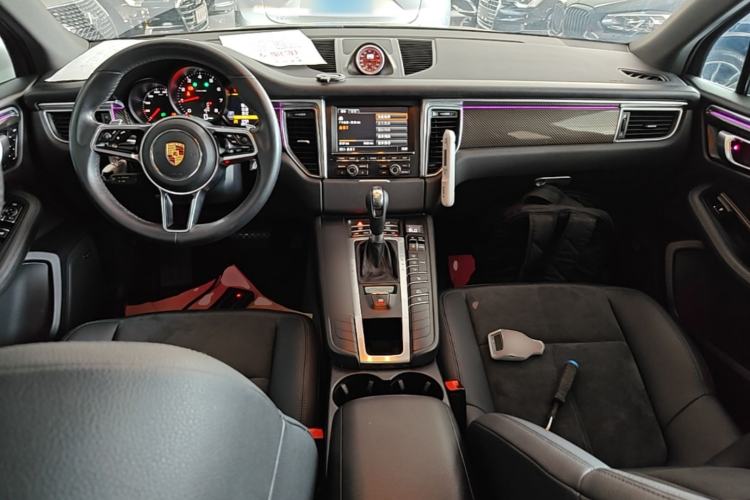 Used Porsche Macan 2014 Macan 2.0T Center Console