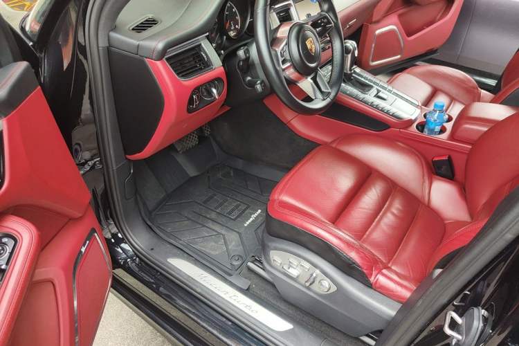 Used Porsche Macan 2014 Macan Turbo 3.6T Driver Seat