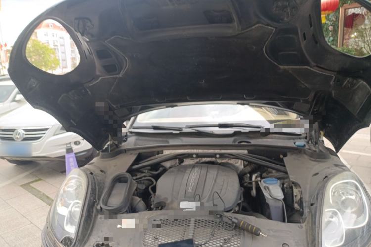 Used Porsche Macan 2014 Macan 2.0T Engine Bay