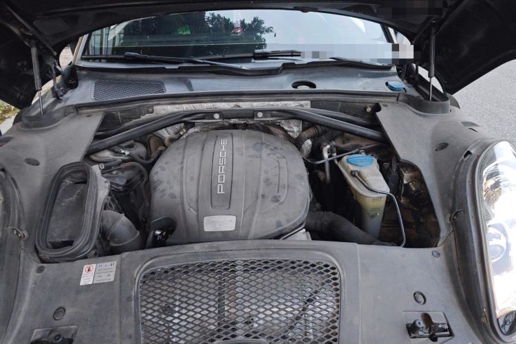 Used Porsche Macan 2014 Macan 2.0T Engine Bay