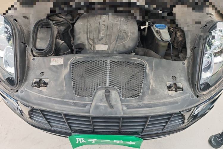 Used Porsche Macan 2014 Macan 2.0T Engine Bay