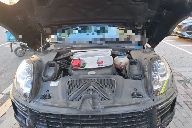 Used Porsche Macan 2014 Macan S 3.0T Engine Bay