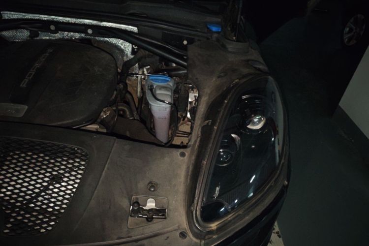 Used Porsche Macan 2014 Macan 2.0T Engine Bay Left