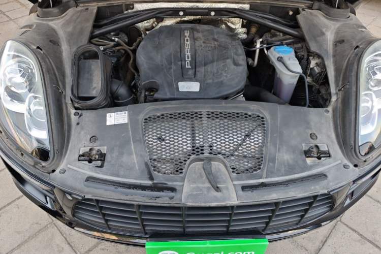 Used Porsche Macan 2014 Macan 2.0T Engine Bay
