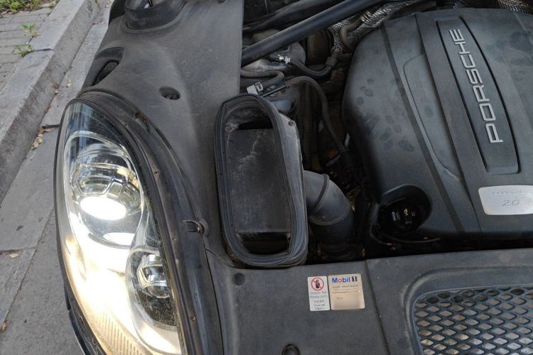 Used Porsche Macan 2014 Macan 2.0T Engine Bay Right
