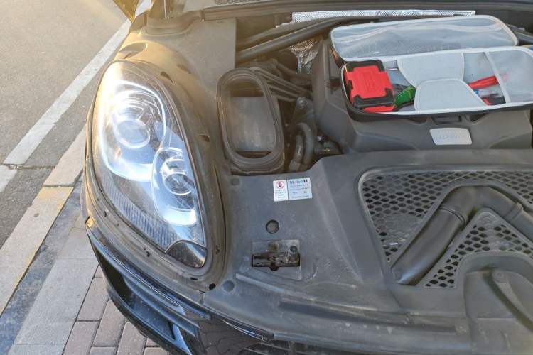Used Porsche Macan 2014 Macan S 3.0T Engine Bay Right