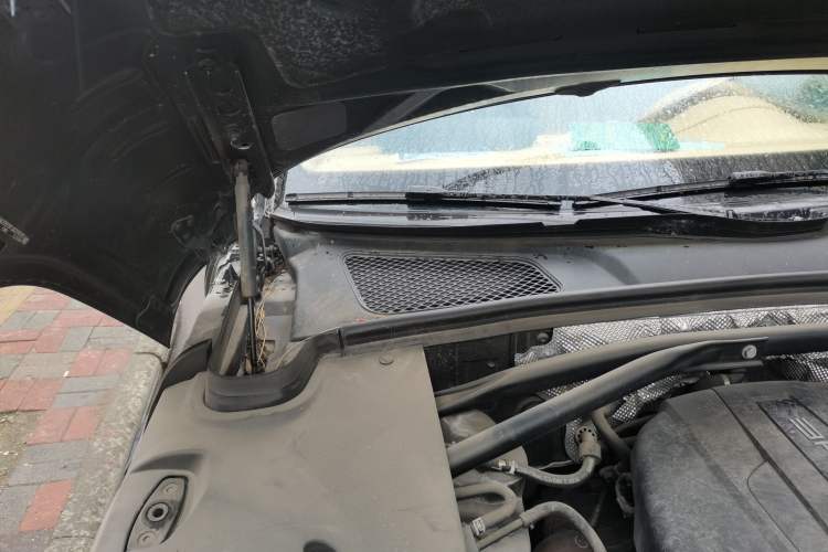 Used Porsche Macan 2014 Macan 2.0T Engine Bay Right
