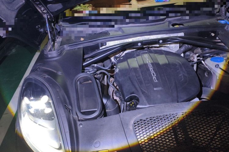 Used Porsche Macan 2014 Macan 2.0T Engine Bay Right