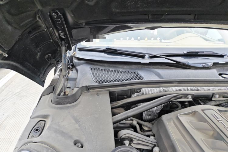 Used Porsche Macan 2014 Macan S 3.0T Engine Bay Right