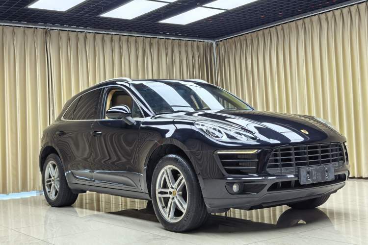 Used Porsche Macan 2014 Macan 2.0T Exterior 2