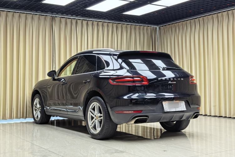Used Porsche Macan 2014 Macan 2.0T Exterior 4