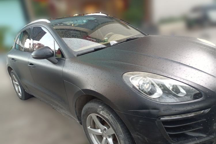 Used Porsche Macan 2014 Macan 2.0T Front Right 45 Deg