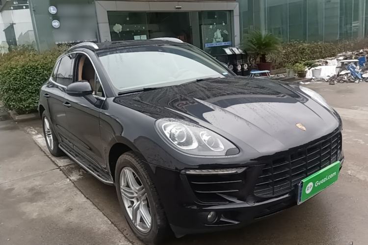 Used Porsche Macan 2014 Macan S 3.0T Front Right 45 Deg