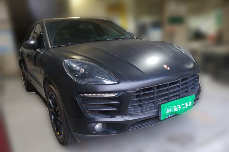 Used Porsche Macan 2014 Macan 2.0T Front Right 45 Deg