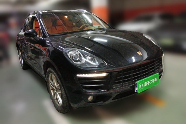 Used Porsche Macan 2014 Macan 2.0T Front Right 45 Deg