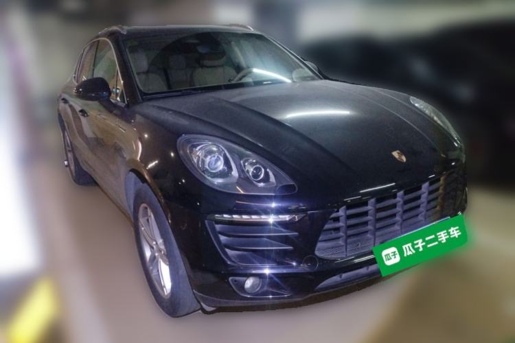 Used Porsche Macan 2014 Macan 2.0T Front Right 45 Deg