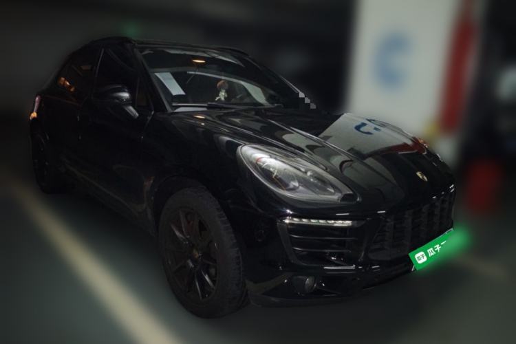 Used Porsche Macan 2014 Macan 2.0T Front Right 45 Deg