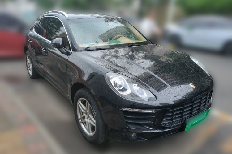 Used Porsche Macan 2014 Macan 2.0T Front Right 45 Deg