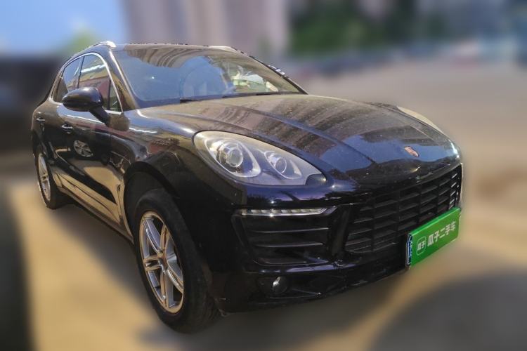 Used Porsche Macan 2014 Macan 2.0T Front Right 45 Deg
